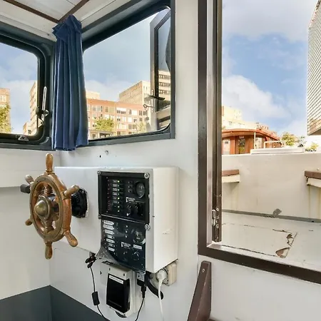 Hotel en barco Orginal Dutch Houseboat Center 'zijp' Ámsterdam