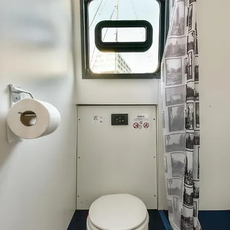 Orginal Dutch Houseboat Center 'zijp'