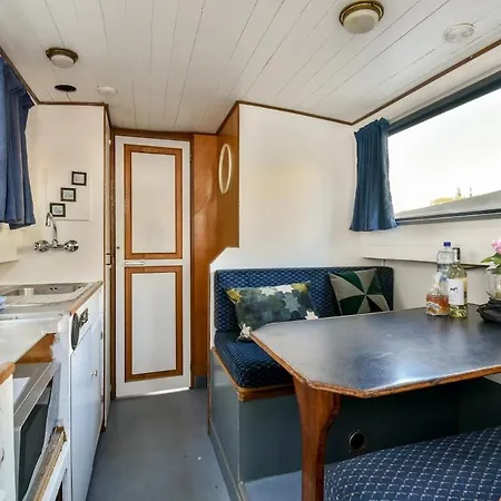 Hotel en barco Orginal Dutch Houseboat Center 'zijp' *