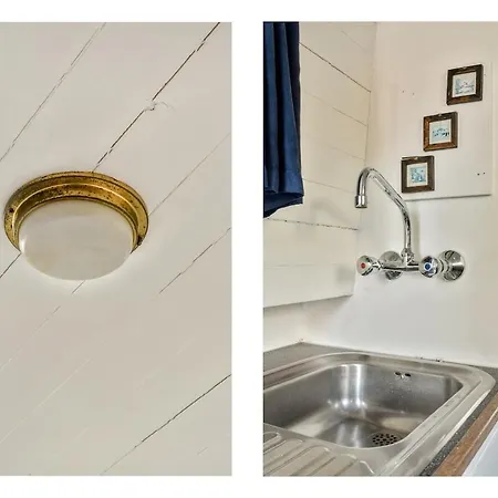 Orginal Dutch Houseboat Center 'zijp' Amsterdam