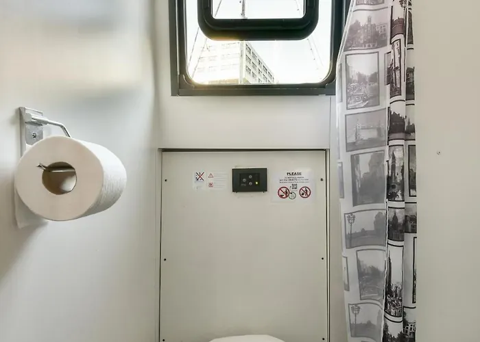 Orginal Dutch Houseboat Center 'zijp'