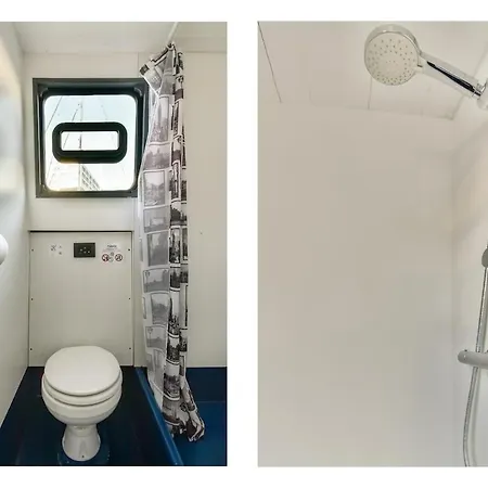 Orginal Dutch Houseboat Center 'zijp'