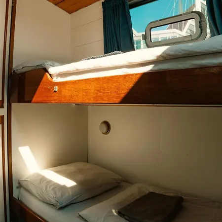 Orginal Dutch Houseboat Center 'zijp' * Amsterdam
